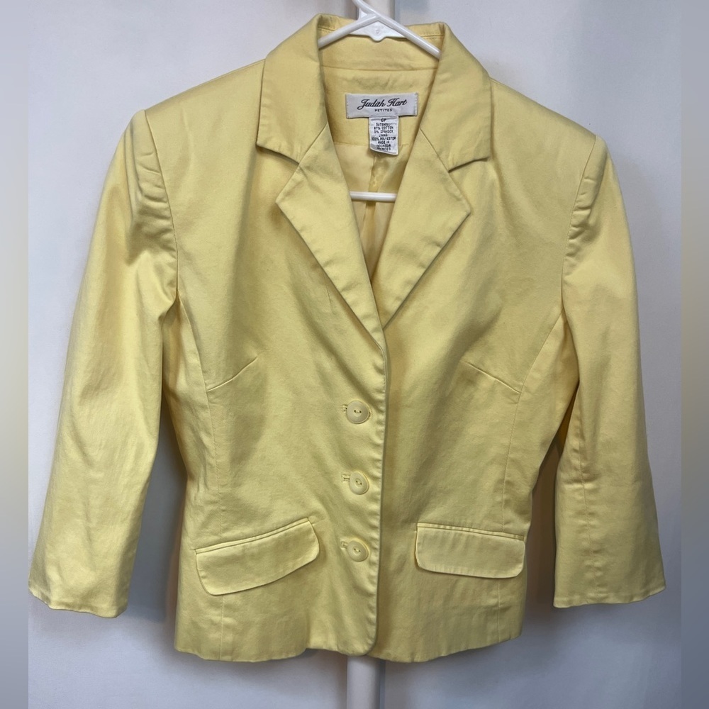 Yellow Blazer Top with 3/4 Sleeve and Lining Size 6P - Picture 3 of 8